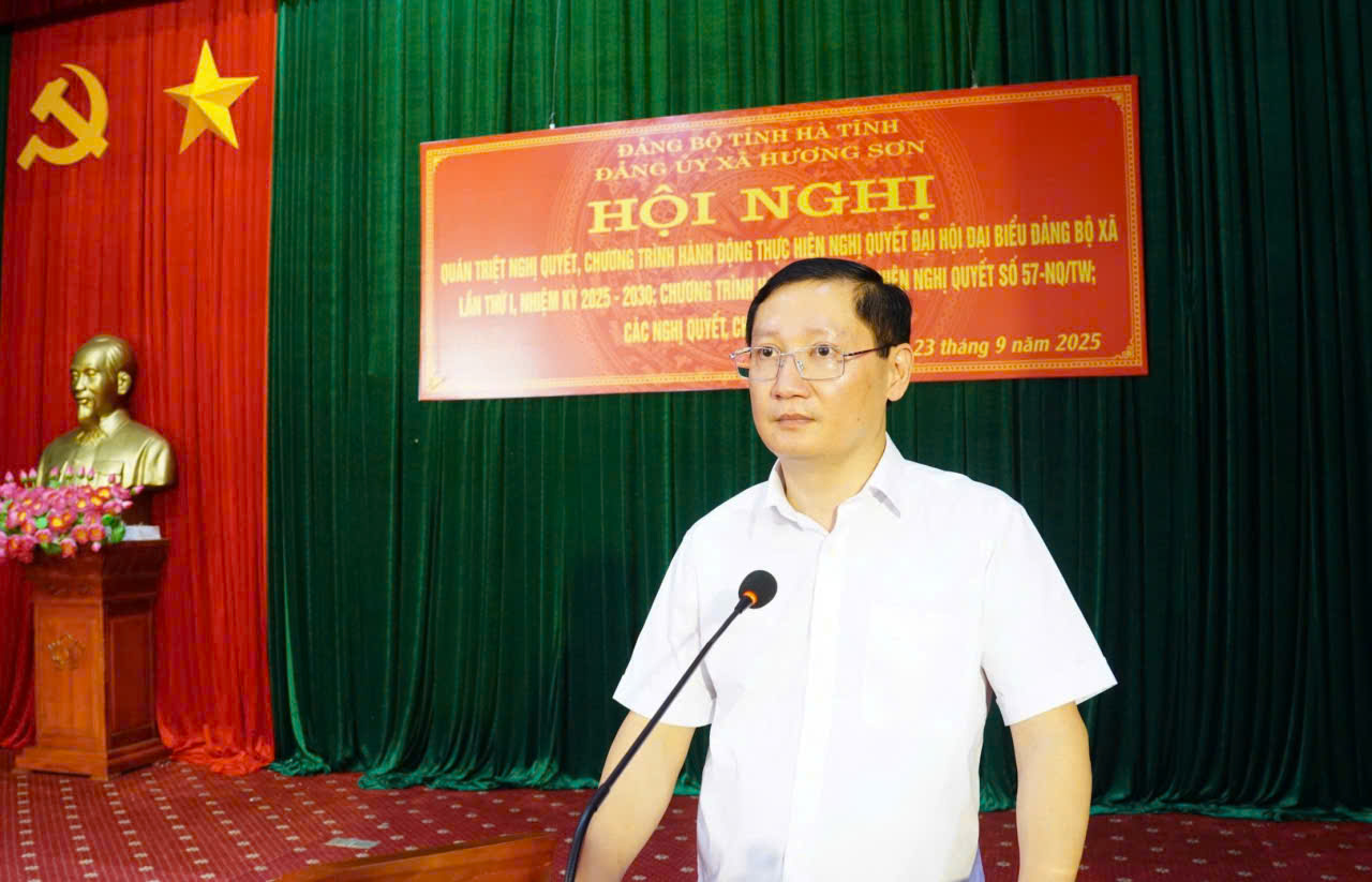 Hơn 380 cán bộ, đảng viên xã Hương Sơn tham gia học tập, quán triệt các chỉ thị, nghị quyết của Đảng