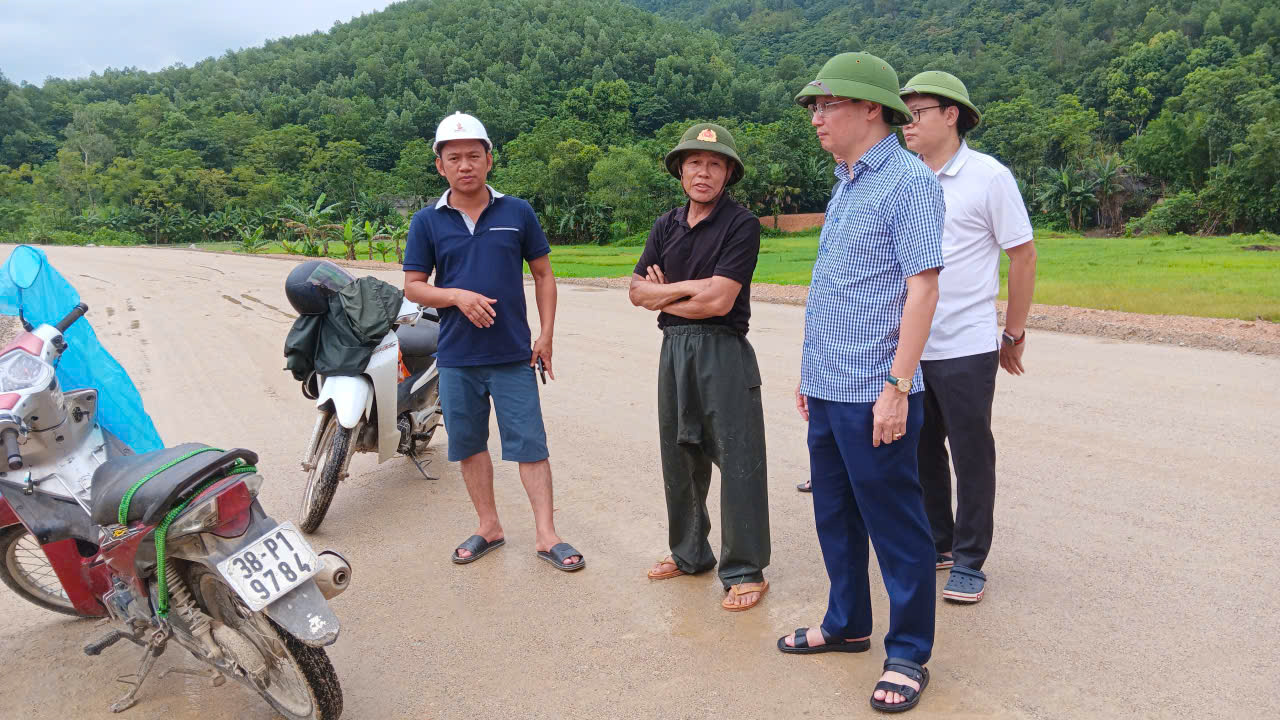 Hương Sơn chủ động ứng phó với bão số 5: Quyết tâm phòng tránh, bảo vệ an toàn!