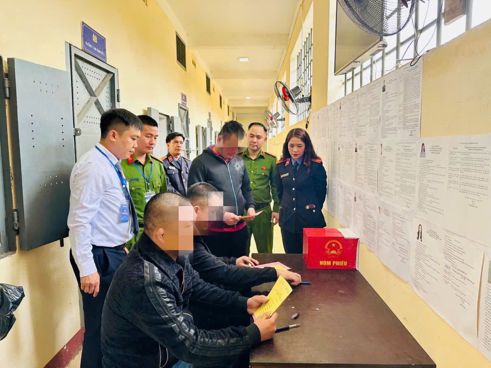 VKSND khu vực 5, Hà Tĩnh bảo đảm quyền bầu cử tại  Phân trại tạm giam Hương Sơn