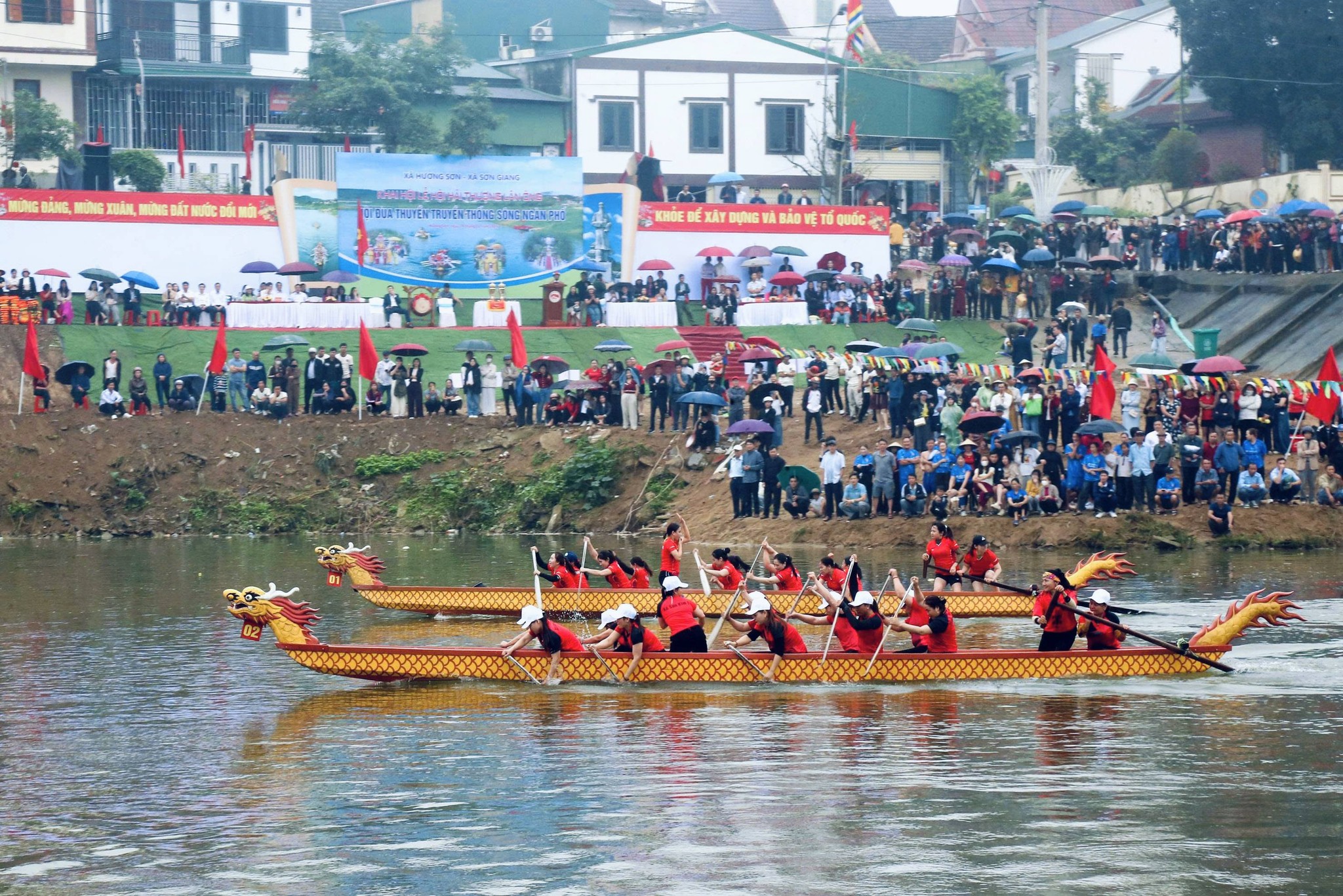 Khai hội Lễ hội Hải Thượng Lãn Ông và hội đua thuyền truyền thống sông Ngàn Phố năm 2026