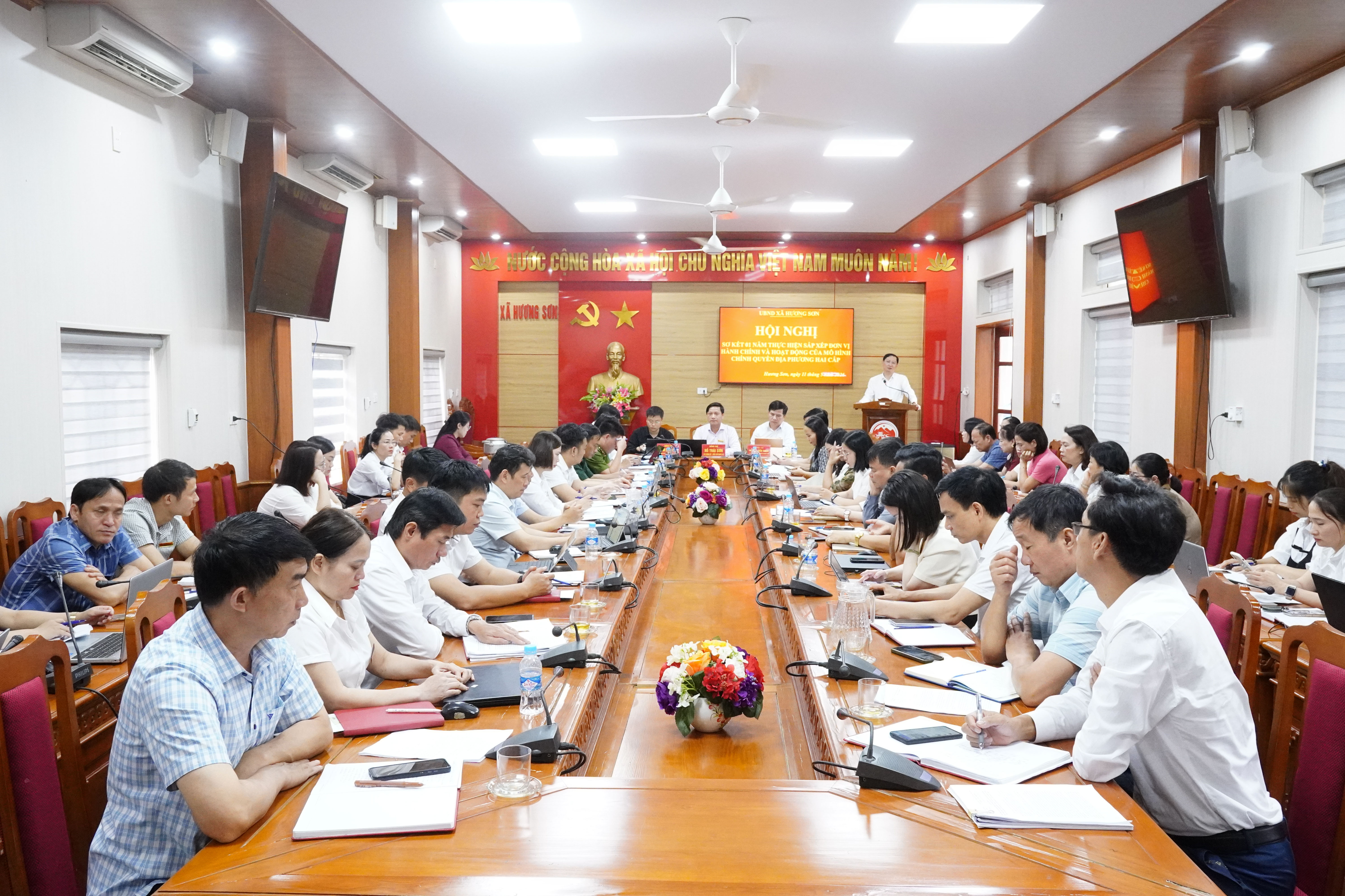 UBND Xã Hương Sơn: Sơ kết 1 năm hoạt động của mô hình chính quyền địa phương 2 cấp