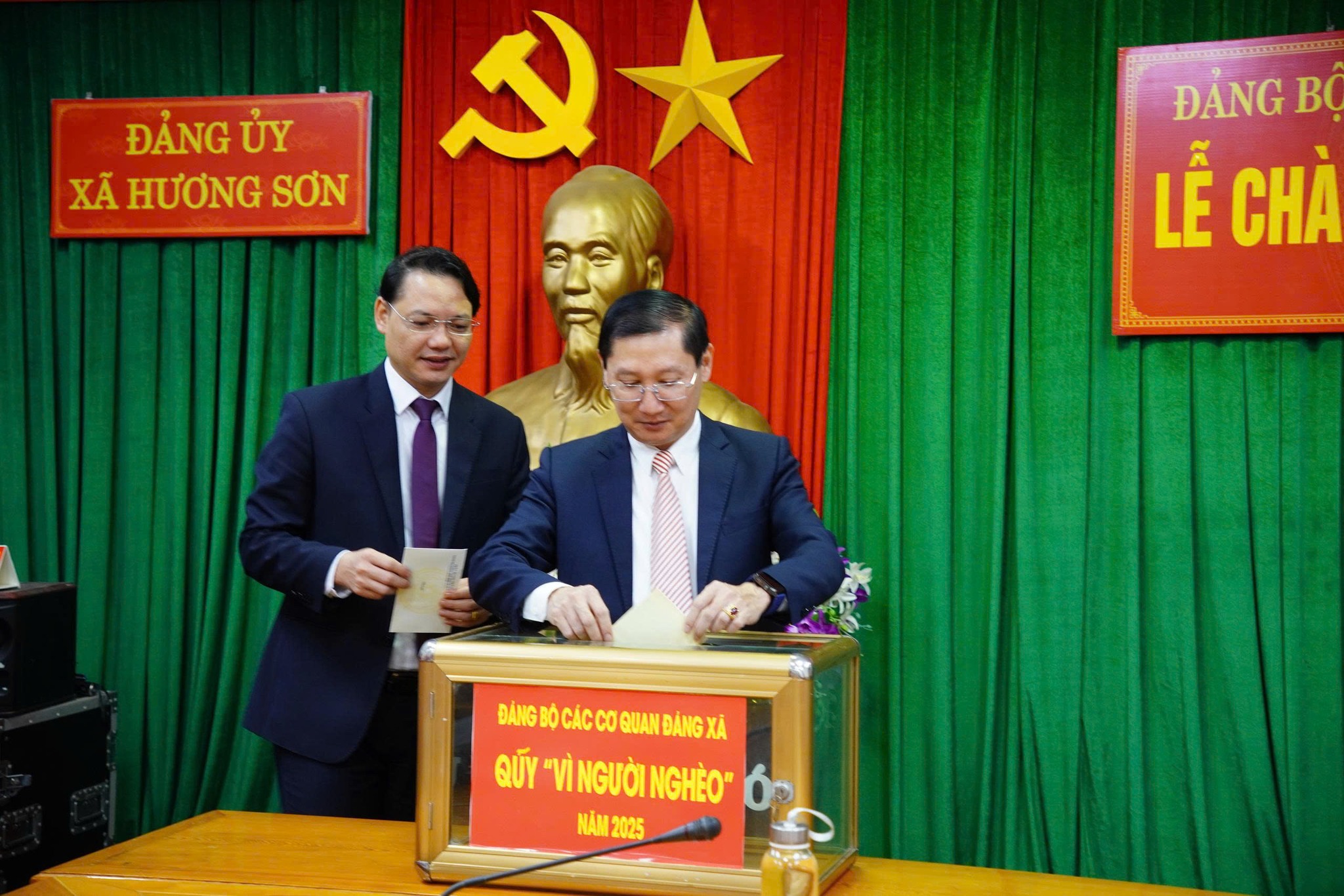 Xã Hương Sơn: Phát động ủng hộ Quỹ “Vì người nghèo” năm 2025