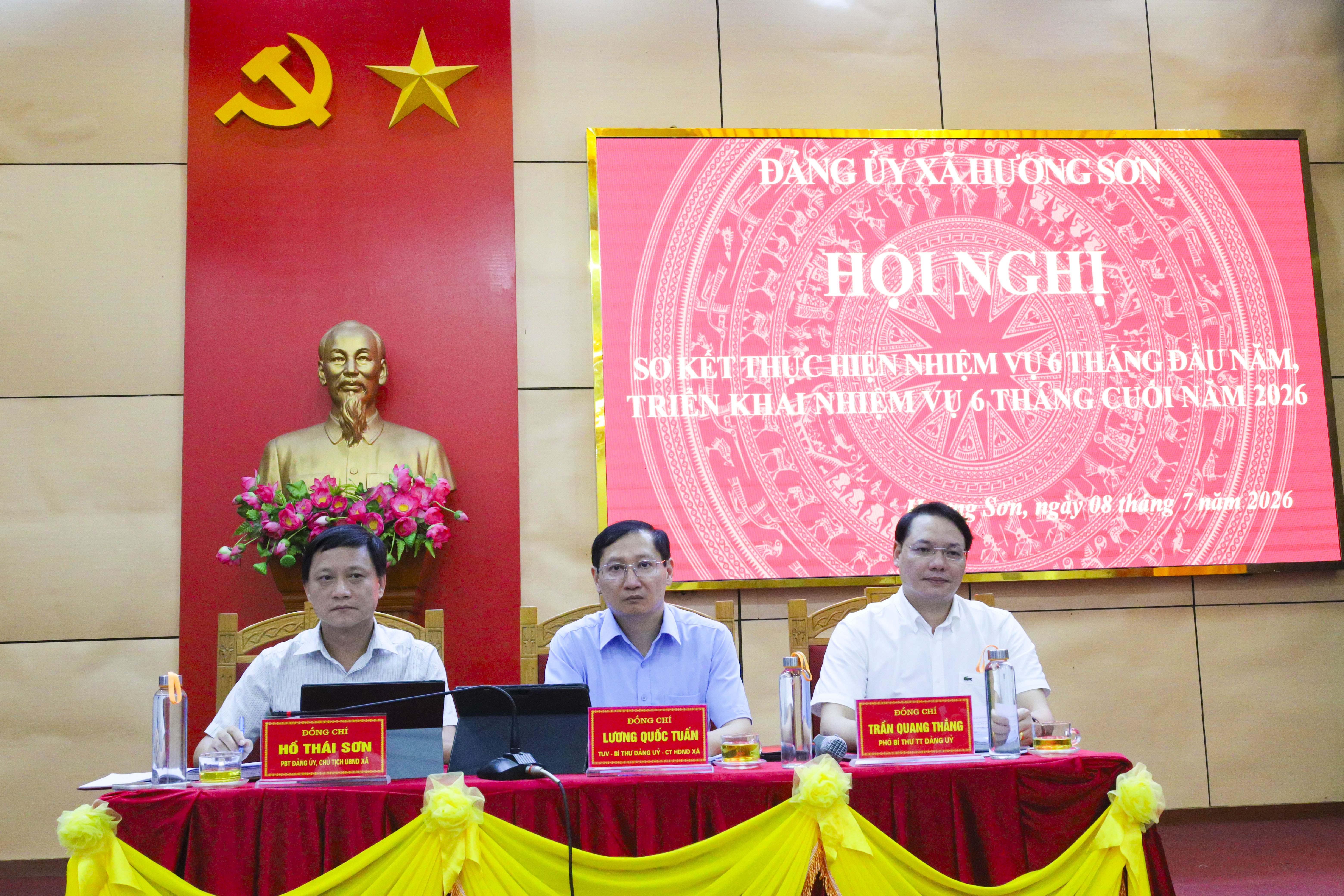 Đảng ủy xã Hương Sơn sơ kết  thực hiện nhiệm vụ chính trị và công tác xây dựng Đảng 6 tháng đầu năm 2026