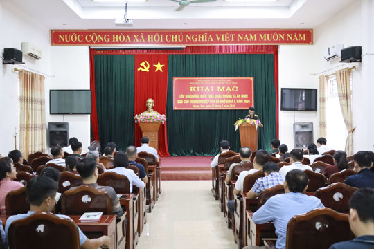 Hương Sơn: Khai mạc lớp bồi dưỡng kiến thức Quốc phòng và An ninh cho chủ doanh nghiệp vừa và nhỏ năm 2026