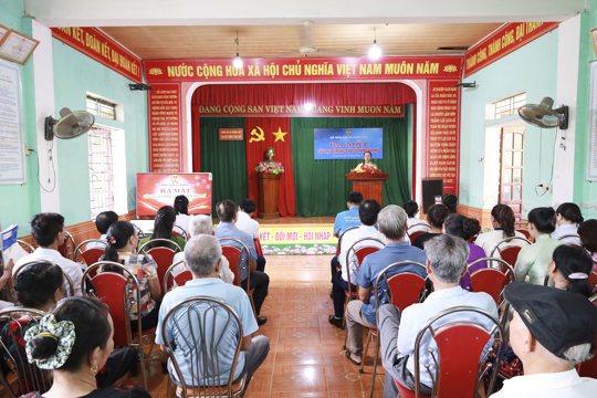 Ra mắt Câu lạc bộ “Nông dân số” tại thôn Tân Phố 