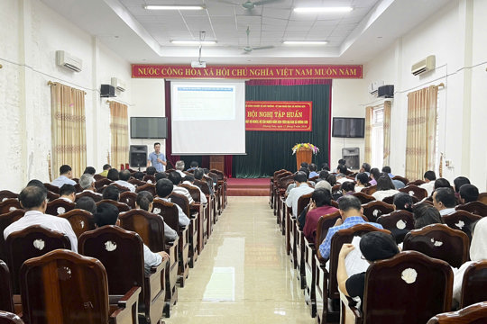Xã Hương Sơn tập huấn rà soát hộ nghèo, hộ cận nghèo năm 2026 