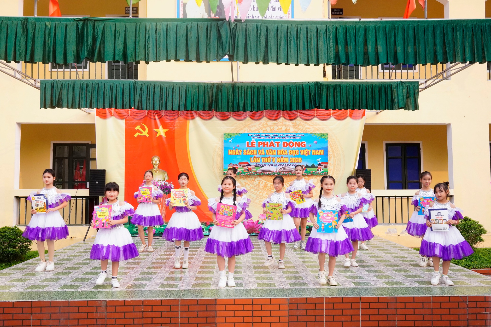 Trường Tiểu học Sơn Trung: Phát động Ngày Sách và Văn hóa đọc Việt Nam lần thứ V, năm 2026
