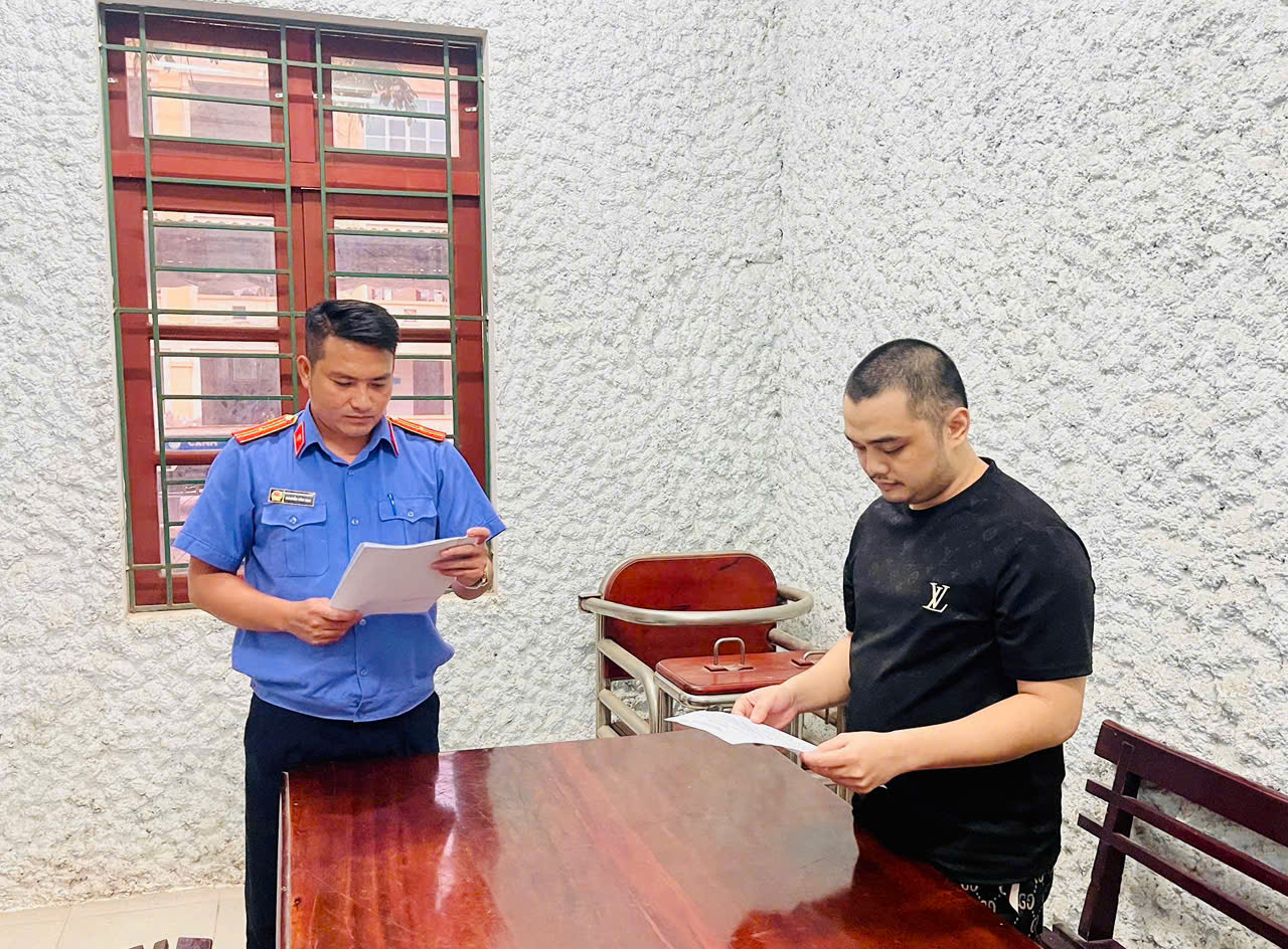 Viện KSND khu vực 5, Hà Tĩnh truy tố bị can có hành vi rủ bạn cùng chơi ma túy
